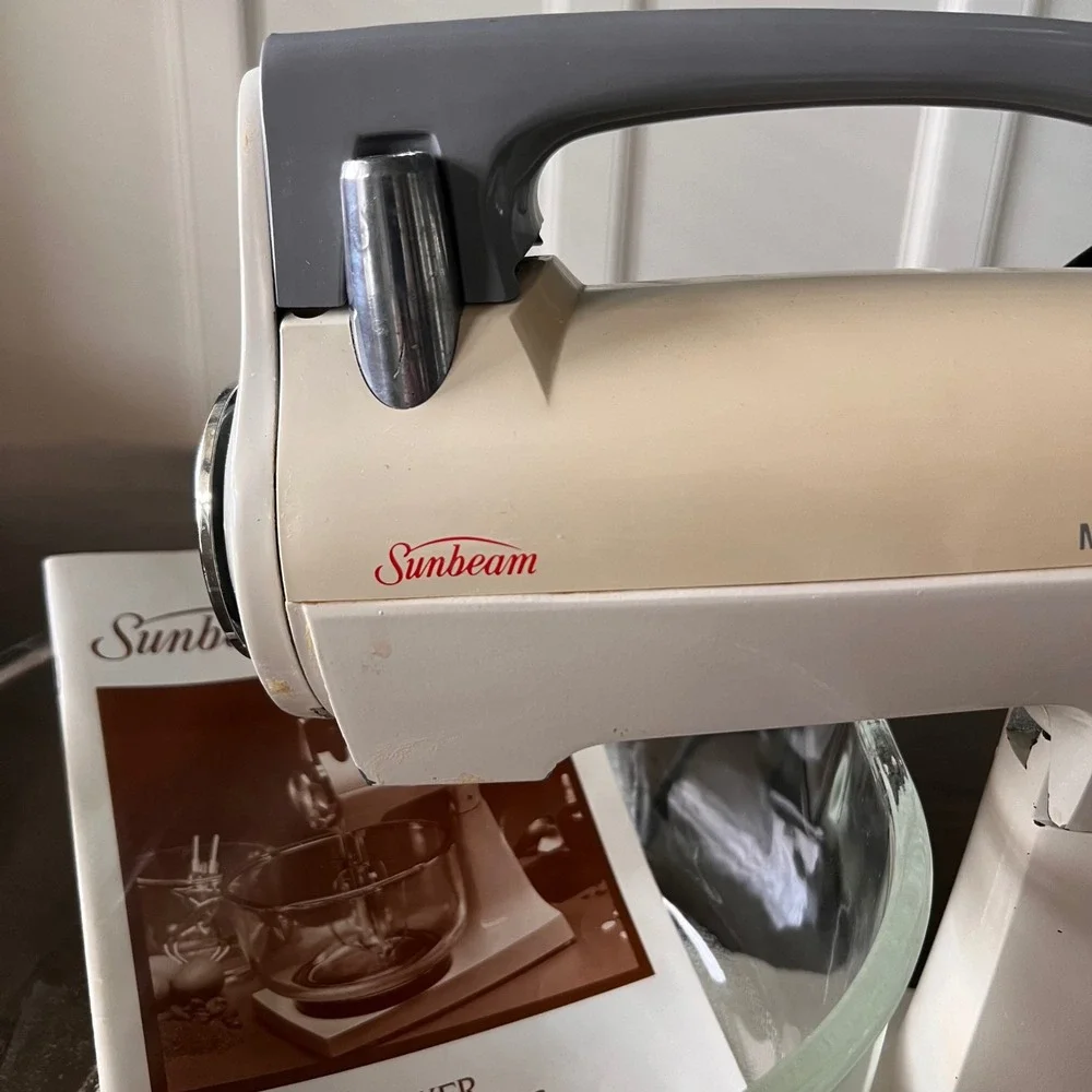 Sunbeam Mixmaster Stand Mixer Vintage Cream Grey with Glass Bowl and Manual